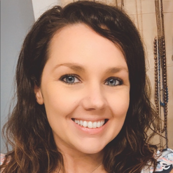 Meet your Posher, Bethany - Picture 1 of 1